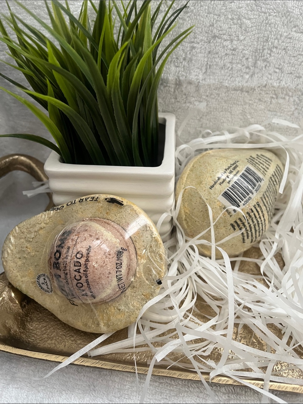 Avocado Bath Bomb - Nourishing Green Bath & Body Soak